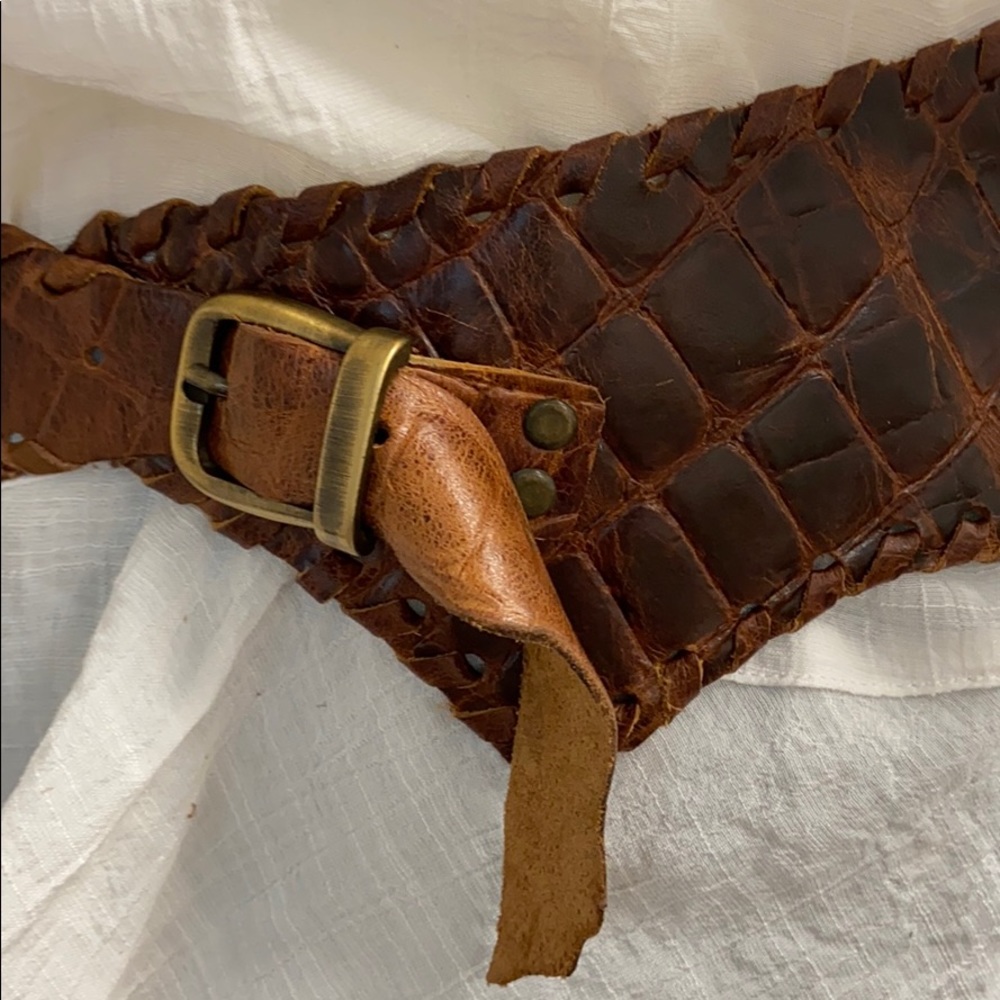 Belt - Picture 4 of 7